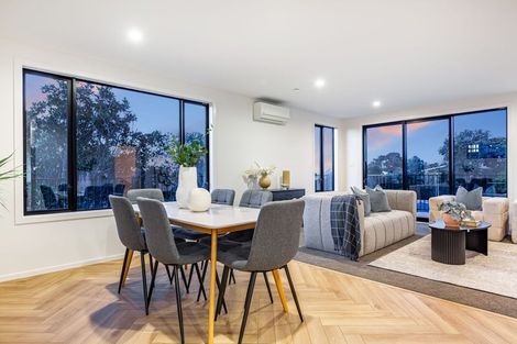 Photo of property in 115 Golf Road, Paraparaumu Beach, Paraparaumu, 5032