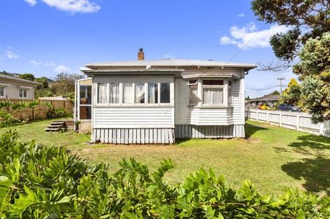 Photo of property in 2 Aorangi Road, Paeroa, 3600