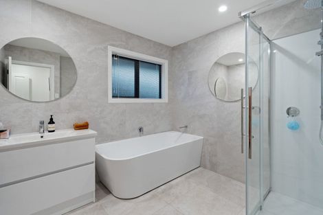 Photo of property in 16 Tokerau Crescent, Pukekohe, 2120