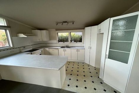 Photo of property in 24 Stanley Road, Glenfield, Auckland, 0629