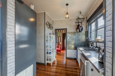 Photo of property in 79 Latham Street, Marewa, Napier, 4110