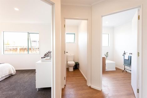 Photo of property in 21 Robinia Place, Snells Beach, 0920