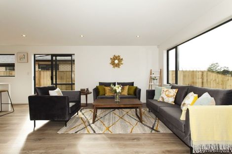 Photo of property in 11 Moemoea Avenue, Kumeu, 0810