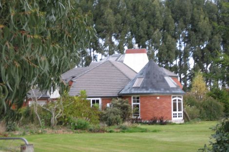 Photo of property in 21 Helensbrook Road, Milton, 9220