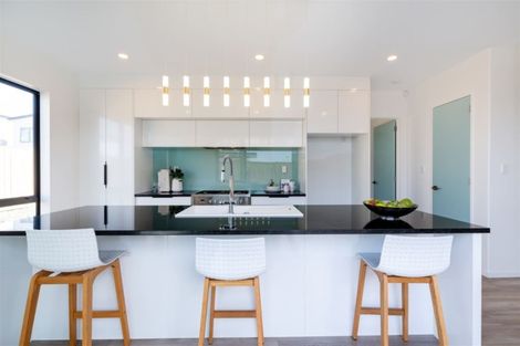 Photo of property in 5 Greenfinch Road, Hobsonville, Auckland, 0616