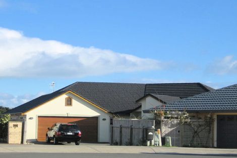 Photo of property in 34 Millennium Hill, Paraparaumu, 5032