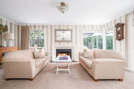 Photo of property in 2/77a Hinau Street, Riccarton, Christchurch, 8041