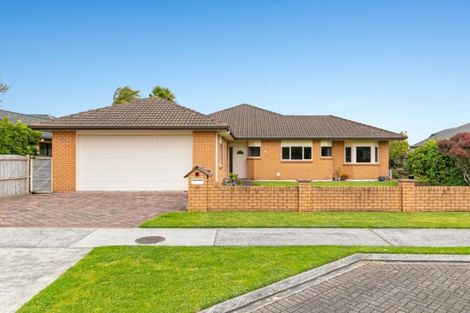 Photo of property in 18 Wairakei Avenue, Papamoa Beach, Papamoa, 3118