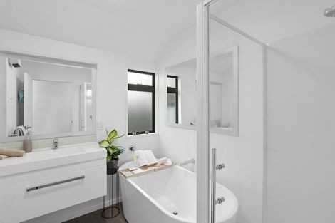 Photo of property in 6a Saint Leonards Square, Sumner, Christchurch, 8081