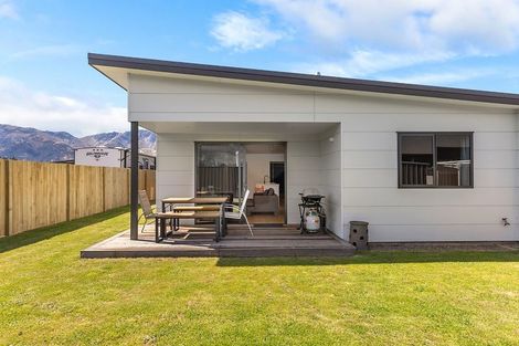 Photo of property in 28 Dunn Street, Lake Hawea, 9382