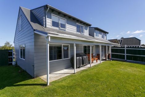 Photo of property in 2/27 Tobin Place, Richmond Heights, Taupo, 3330