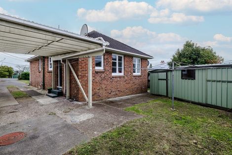 Photo of property in 110 Astley Avenue, New Lynn, Auckland, 0600