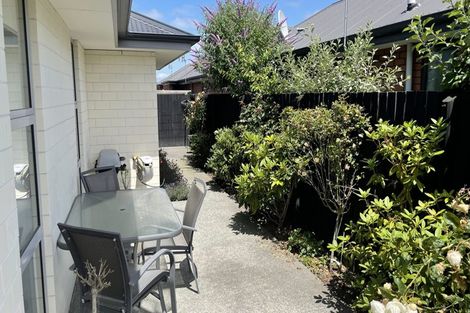 Photo of property in 3/502 Harewood Road, Harewood, Christchurch, 8051