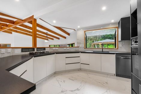 Photo of property in 78 Opanuku Road, Henderson Valley, Auckland, 0612