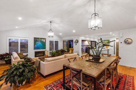 Photo of property in 1 Tupare Place, Highlands Park, New Plymouth, 4312