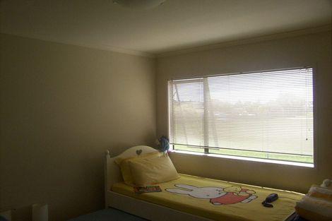 Photo of property in 45 Tiri Tiri Road, Birkdale, Auckland, 0626