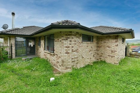 Photo of property in 27 Amberly Rise, Helensville, 0800