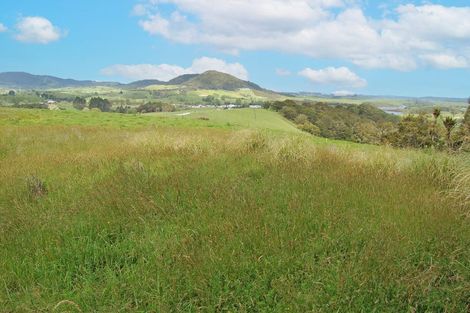 Photo of property in 6 Whaka Street, Maungaturoto, 0520