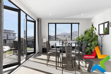 Photo of property in 10 Tuhua Close, Wharewaka, Taupo, 3330