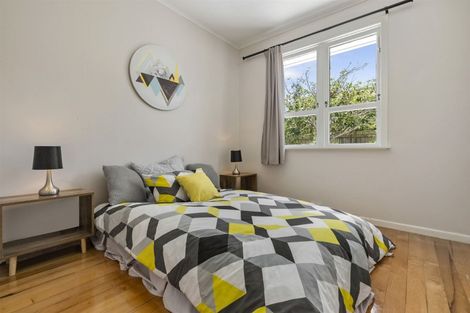 Photo of property in 1/24 Lyttelton Avenue, Forrest Hill, Auckland, 0620