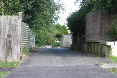 Photo of property in 3/8 Golf Road, New Lynn, Auckland, 0600