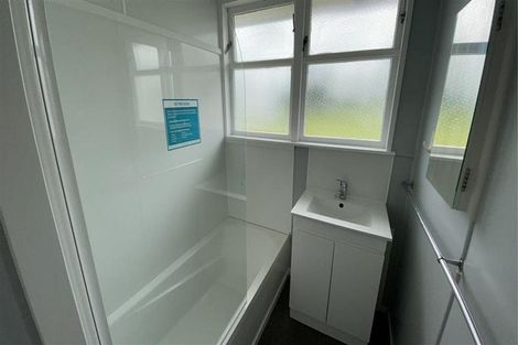 Photo of property in 37 Monowai Place, Westbrook, Palmerston North, 4412