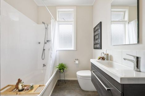 Photo of property in 1 Dee Street, Island Bay, Wellington, 6023