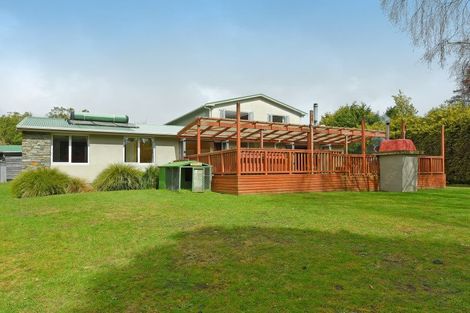 Photo of property in 160 Katherine Mansfield Drive, Whitemans Valley, Upper Hutt, 5371