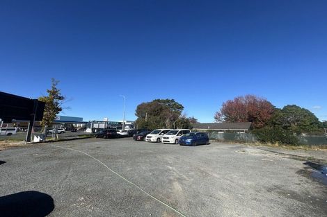 Photo of property in 320 Lincoln Road, Henderson, Auckland, 0610