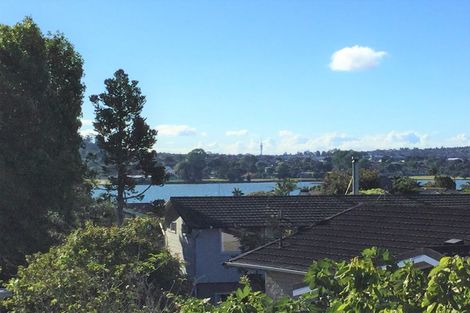 Photo of property in 7 Tercel Place, Sunnyhills, Auckland, 2010