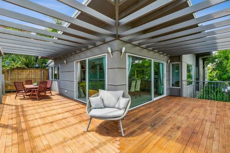 Photo of property in 117 Poplar Grove, Whalers Gate, New Plymouth, 4310