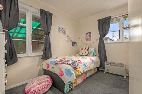 Photo of property in 4 Hinton Place, Roslyn, Palmerston North, 4414