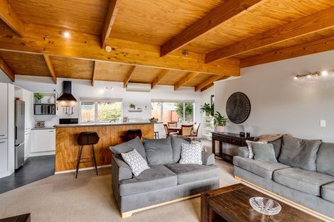 Photo of property in 1 Blundell Avenue, Waipukurau, 4200