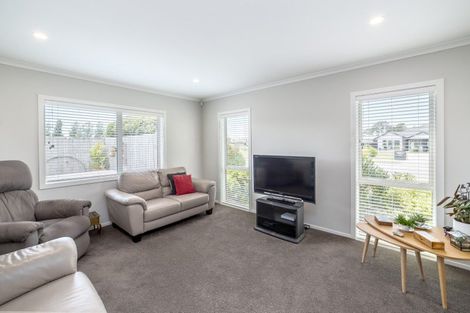 Photo of property in 29 Feist Street, Carterton, 5713