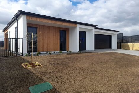 Photo of property in 33 Ngaru Crescent, Wharewaka, Taupo, 3330