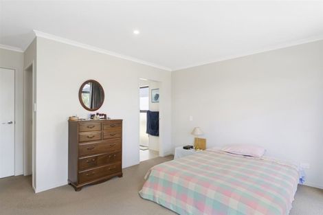 Photo of property in 9 Hiria Crescent, Papamoa Beach, Papamoa, 3118