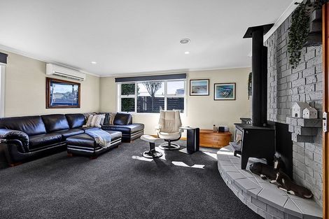 Photo of property in 12 Green Lane, Hawera, 4610