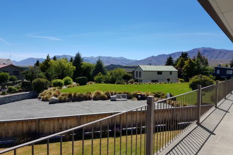 Photo of property in 11 Burnett Place, Lake Tekapo, 7999