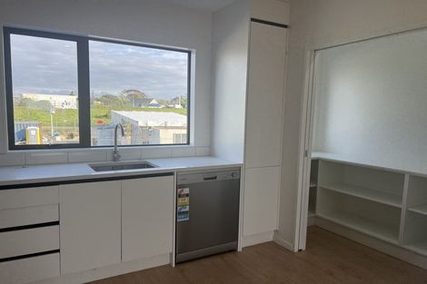 Photo of property in 9 Mataitai Road, Hobsonville, Auckland, 0618