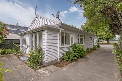 Photo of property in 65 Leinster Road, Merivale, Christchurch, 8014