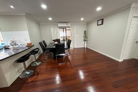 Photo of property in 98 Meadowland Drive, Somerville, Auckland, 2014