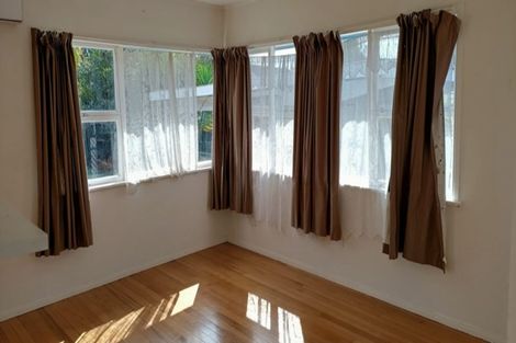 Photo of property in 2/265 Massey Road, Mangere East, Auckland, 2024