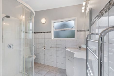 Photo of property in 15 Juliana Place, Awapuni, Palmerston North, 4412