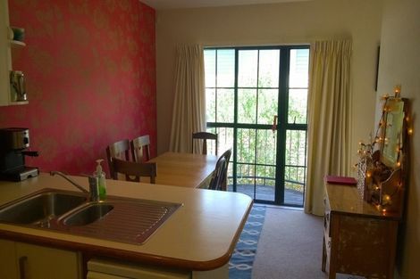 Photo of property in 16c Hobson Street, Thorndon, Wellington, 6011