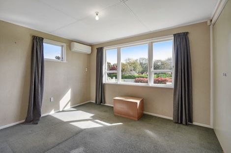 Photo of property in 28 Suther Street, Waverley, 4510