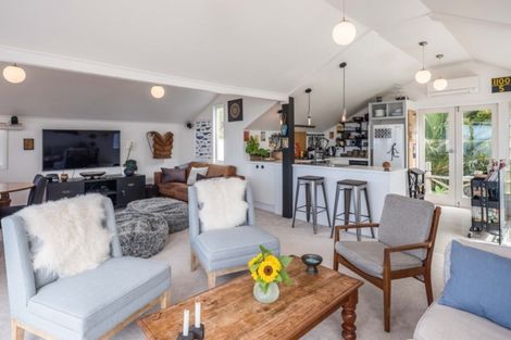 Photo of property in 154 Owhiro Bay Parade, Owhiro Bay, Wellington, 6023