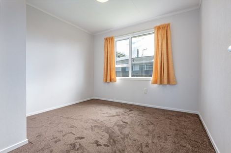 Photo of property in 18 Acacia Street, Kelvin Grove, Palmerston North, 4414