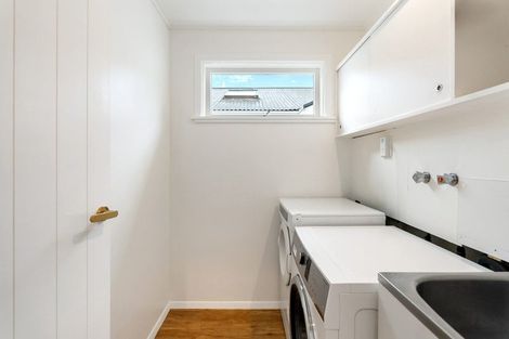 Photo of property in 55 Cashmere Avenue, Khandallah, Wellington, 6035