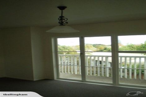 Photo of property in 5/290 Rangatira Road, Beach Haven, Auckland, 0626