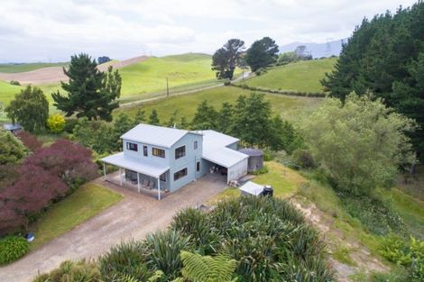 Photo of property in 484 Finnis Road, Pohangina, Feilding, 4775